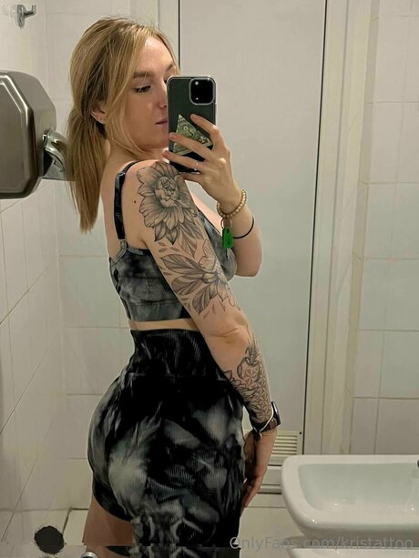 Nacktes geleaktes OnlyFans-Foto von Kstattoo