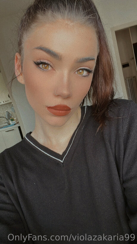 Violazakaria99