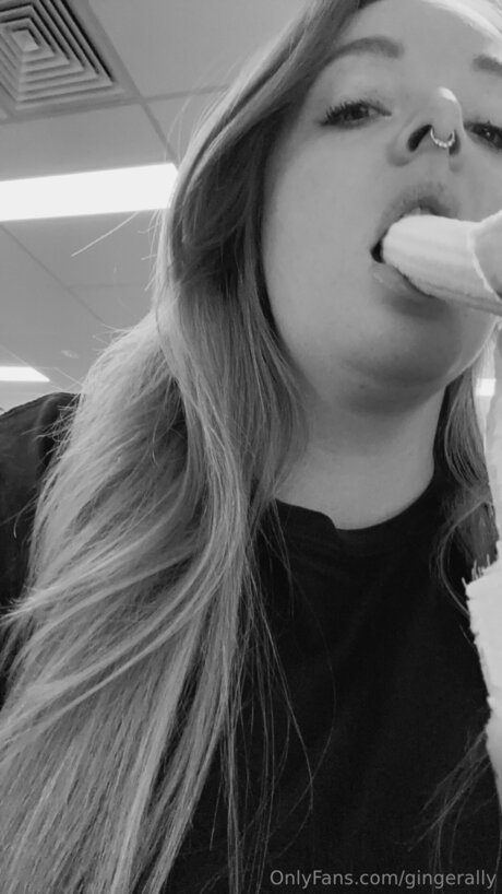 Nacktes geleaktes OnlyFans-Foto von Gingerally