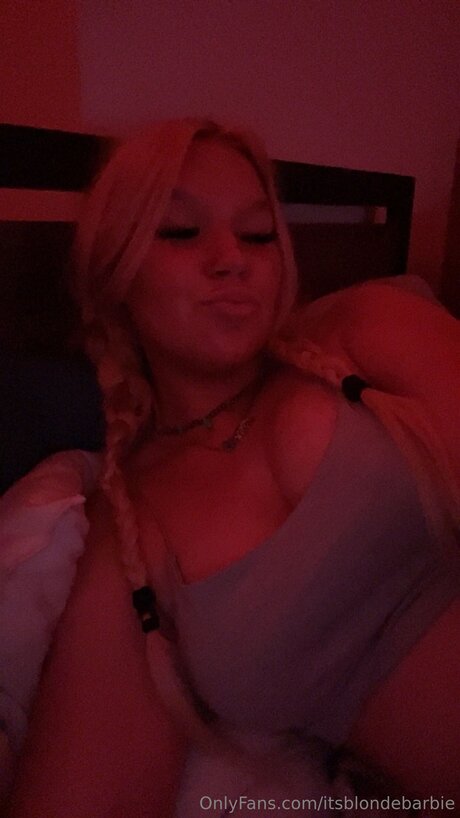 Itsblondebarbie