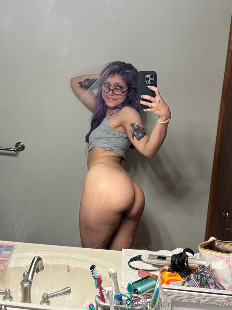 Violetmeowz