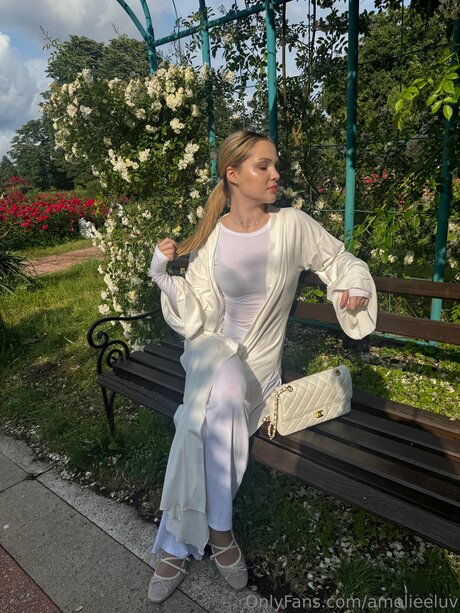 Nacktes geleaktes OnlyFans-Foto von Amelieeluv