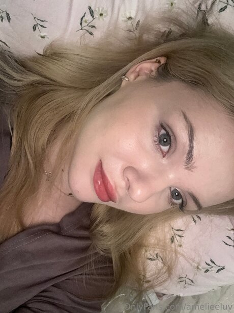 Nacktes geleaktes OnlyFans-Foto von Amelieeluv