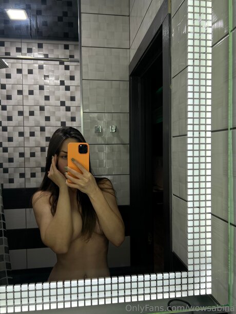 Nacktes geleaktes OnlyFans-Foto von Wowsabina