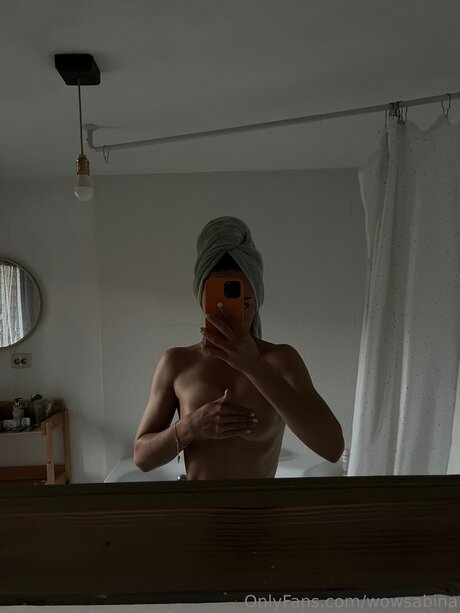 Nacktes geleaktes OnlyFans-Foto von Wowsabina
