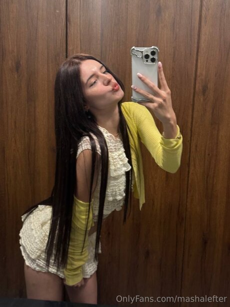 Nacktes geleaktes OnlyFans-Foto von Mashalefter