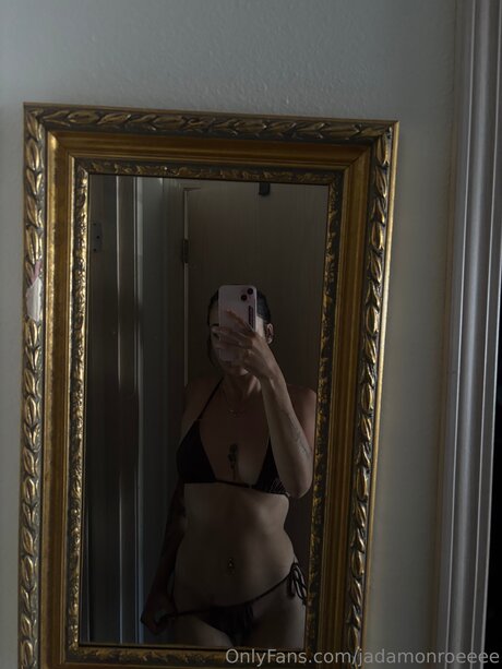 Nacktes geleaktes OnlyFans-Foto von Jadamonroeeee