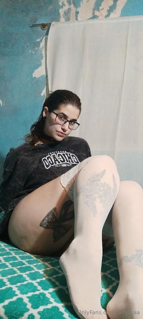 Nacktes geleaktes OnlyFans-Foto von Ladyaraa