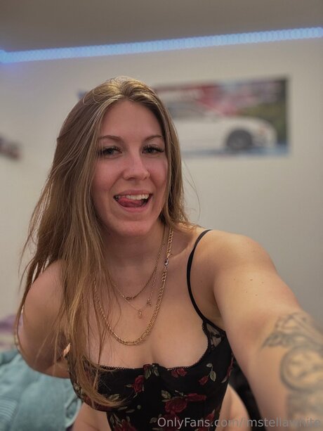Nacktes geleaktes OnlyFans-Foto von Imstellawhite
