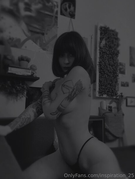 Nacktes geleaktes OnlyFans-Foto von Inspiration 25