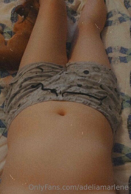 Nacktes geleaktes OnlyFans-Foto von Adeliamarlene