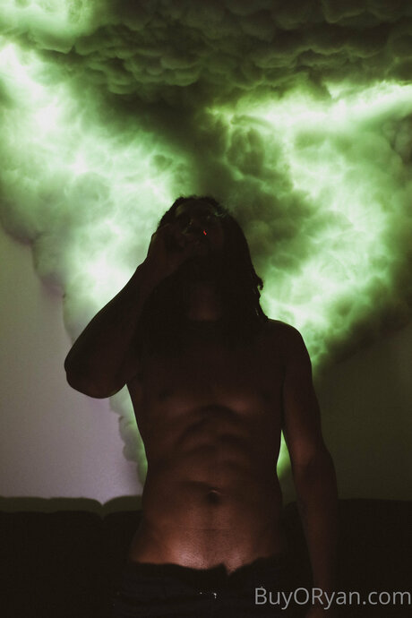 Nacktes geleaktes OnlyFans-Foto von Oryanoryan