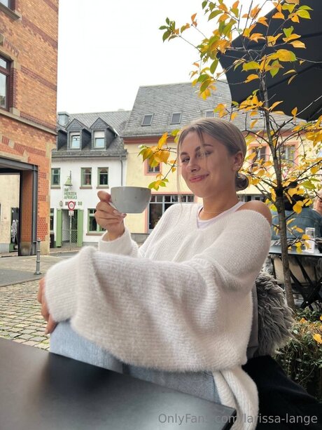 Nacktes geleaktes OnlyFans-Foto von Larissa Lange