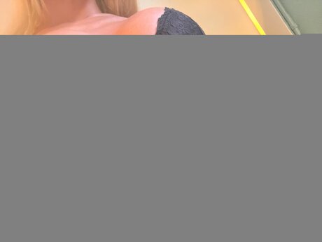 Nacktes geleaktes OnlyFans-Foto von Marlenelouize