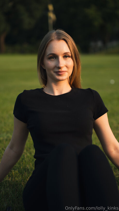 Nacktes geleaktes OnlyFans-Foto von Lolly Kinks