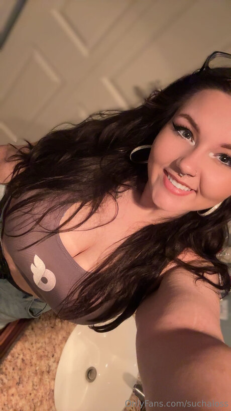Nacktes geleaktes OnlyFans-Foto von Suchaloss