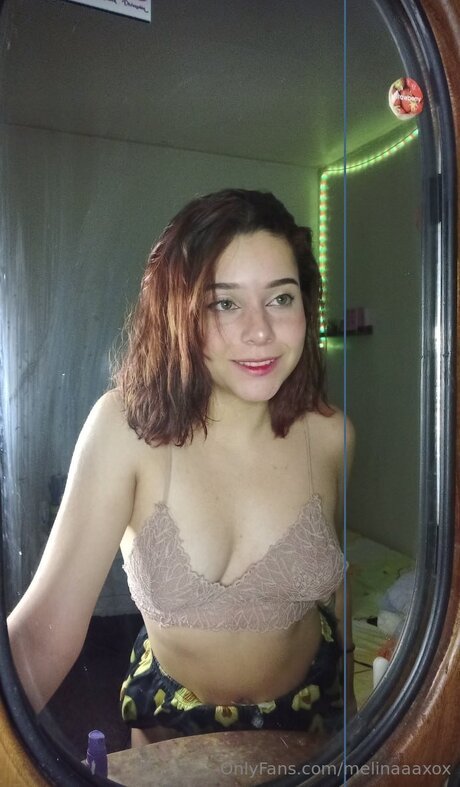 Melinaaaxox
