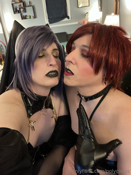 Nacktes geleaktes OnlyFans-Foto von Polycircus
