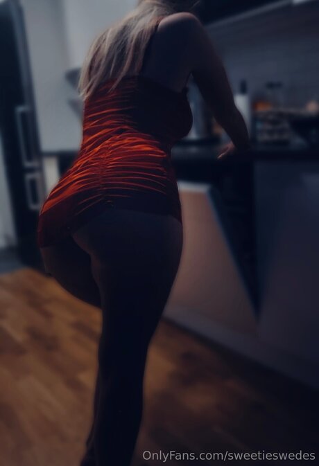 Nacktes geleaktes OnlyFans-Foto von Sweetiesweds