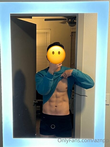 Nacktes geleaktes OnlyFans-Foto von Aznpp