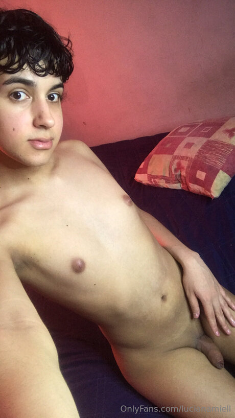 Nacktes geleaktes OnlyFans-Foto von Lucianamiell