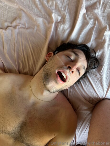 Nacktes geleaktes OnlyFans-Foto von Boywithaboner