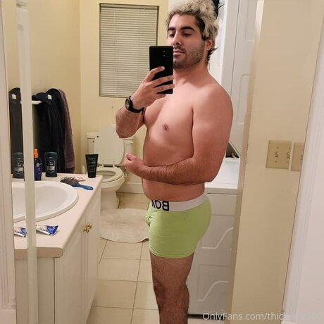 Nacktes geleaktes OnlyFans-Foto von Thickemz999