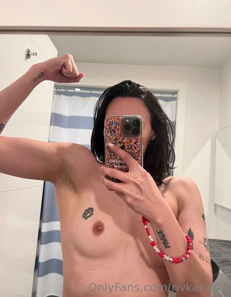 Nacktes geleaktes OnlyFans-Foto von Becca Brown