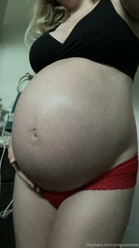 Hotmomevie