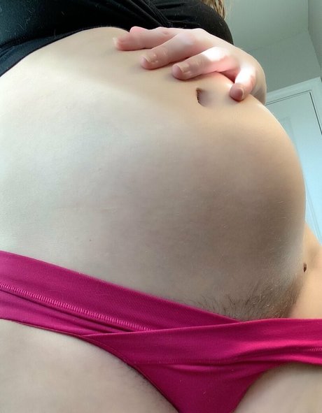 Hotmomevie