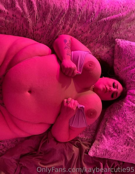 Nacktes geleaktes OnlyFans-Foto von Kaybearcutie95