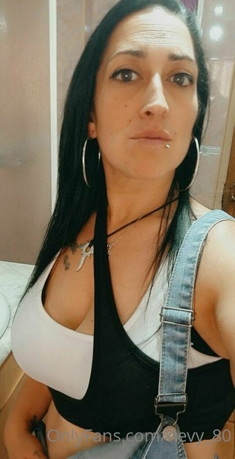 Nevy_80