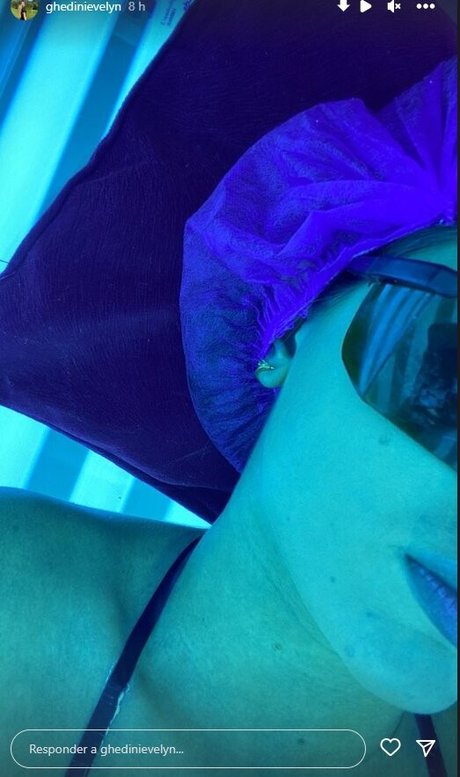 Nacktes geleaktes OnlyFans-Foto von Evy Vieira