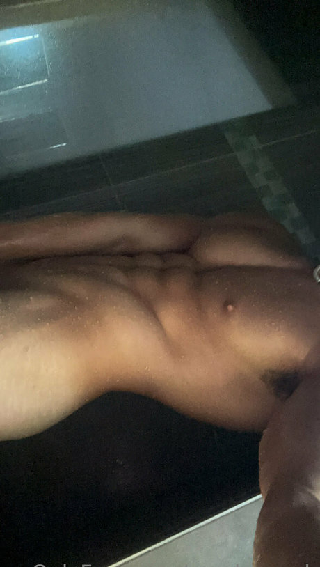 Nacktes geleaktes OnlyFans-Foto von Ladorian