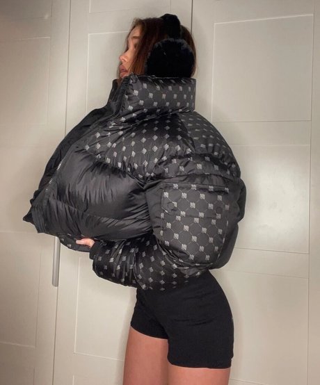 Nacktes geleaktes OnlyFans-Foto von Lyutayaira