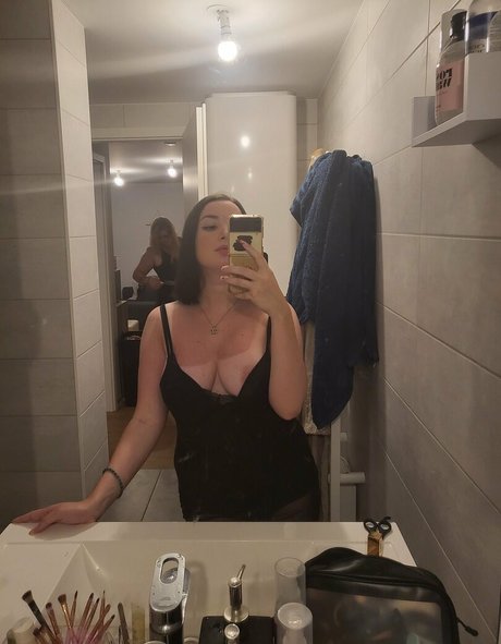 Nacktes geleaktes OnlyFans-Foto von Trigadoll