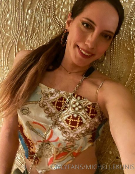 Nacktes geleaktes OnlyFans-Foto von Michelle Kunis