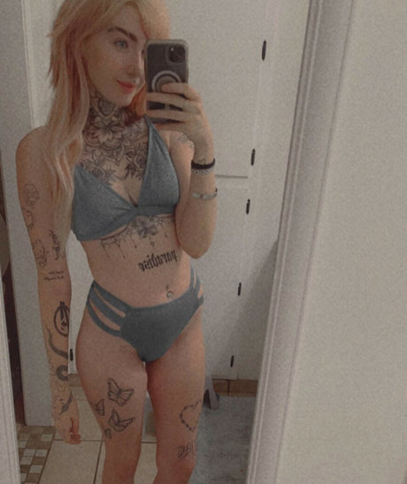 Nacktes geleaktes OnlyFans-Foto von Haylayly