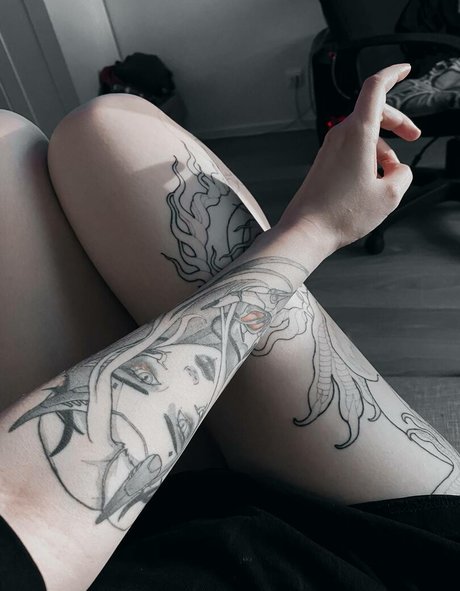 Nacktes geleaktes OnlyFans-Foto von Vell Felice