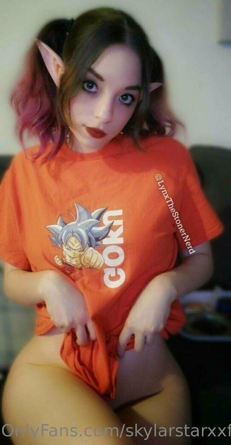 Nacktes geleaktes OnlyFans-Foto von Skylarstarxxfree