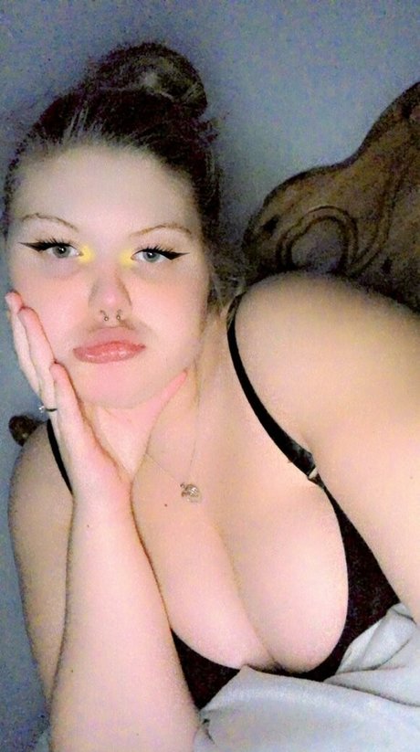 Nacktes geleaktes OnlyFans-Foto von Kialou