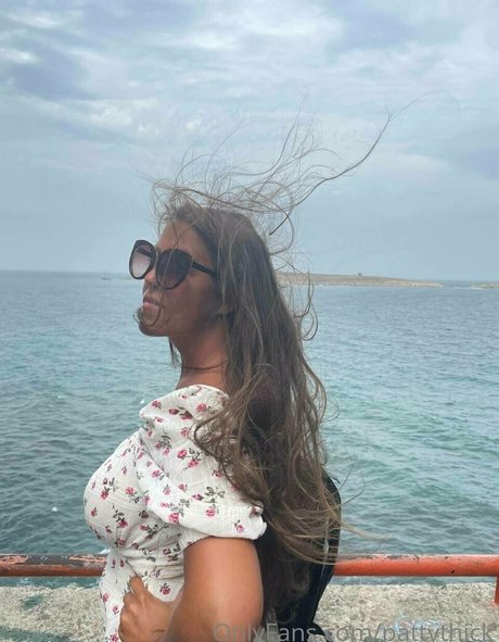 Nacktes geleaktes OnlyFans-Foto von Puffmommyxxx