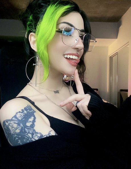 Nacktes geleaktes OnlyFans-Foto von Lilbatty