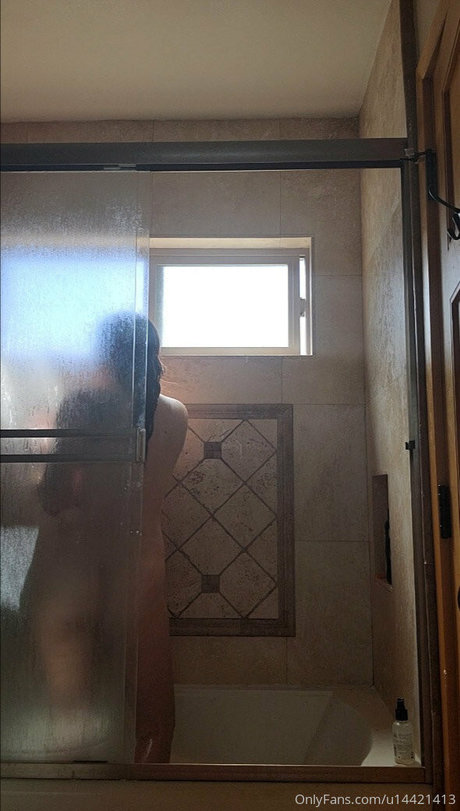 Nacktes geleaktes OnlyFans-Foto von Massagefairy