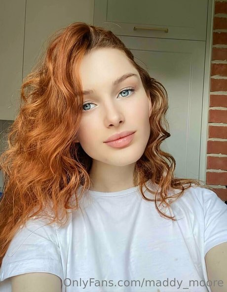 Nacktes geleaktes OnlyFans-Foto von Maddymoore