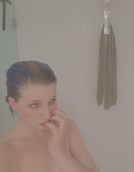 Nacktes geleaktes OnlyFans-Foto von Lolllipollly