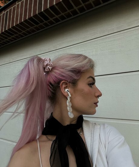 Nacktes geleaktes OnlyFans-Foto von Pinkarosalina