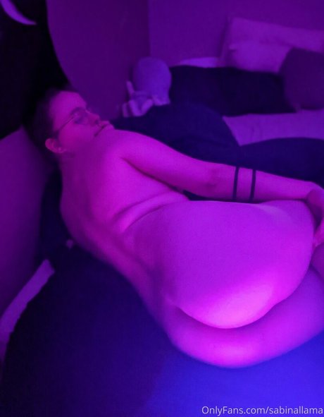 Nacktes geleaktes OnlyFans-Foto von Sabinallama