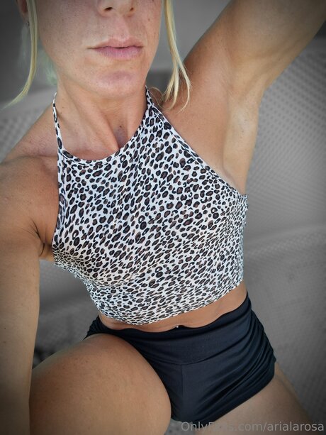 Nacktes geleaktes OnlyFans-Foto von Arialarosa