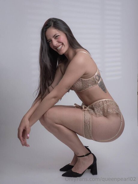 Queenpearl02